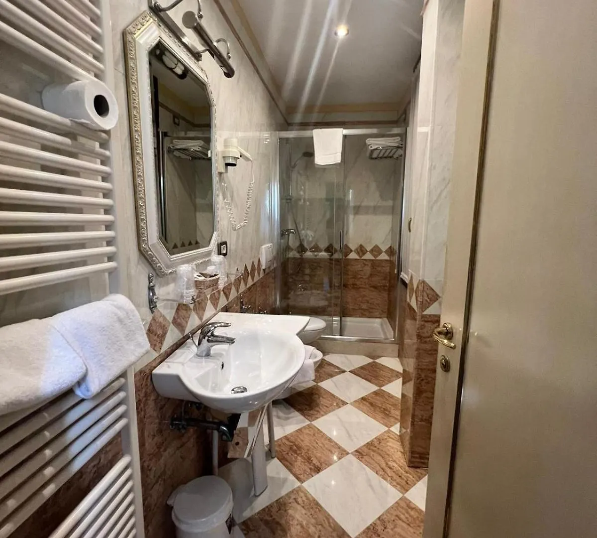 Hotel Ca' Dogaressa Venedik