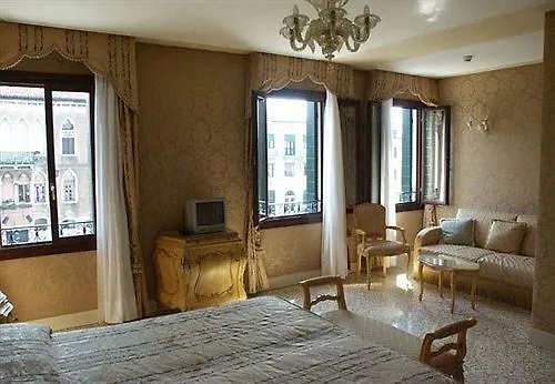 Hotel Ca' Dogaressa Venedik
